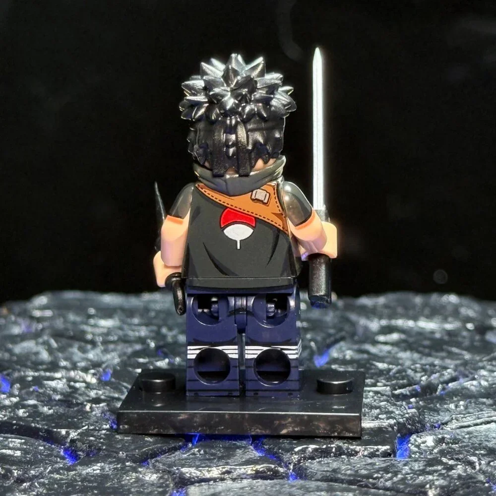 Naruto Shisui Uchiha Minifigure with Green Susanoo Armor Form Display Set